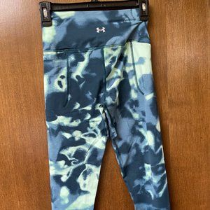 $50 Under Armour green tie dye young women's leggings size S fitted